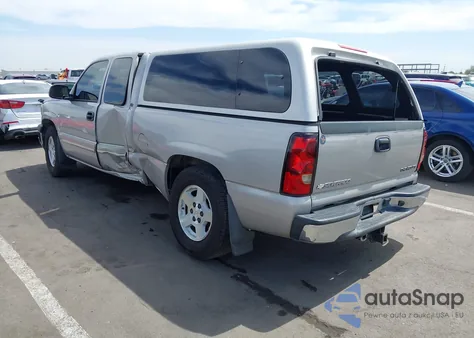 2005 Chevrolet Silverado C1500 z USA, uszkodzony, nr VIN 1GCEC19Z15Z155129